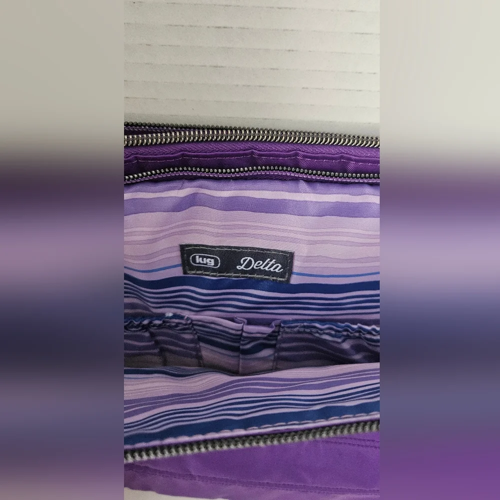 Lug Delta 17 Inch‎ Purple Laptop Case